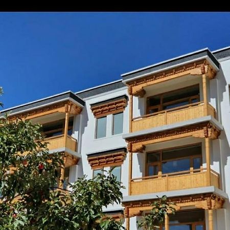 לה Hotel Amanthi Ladakh מראה חיצוני תמונה